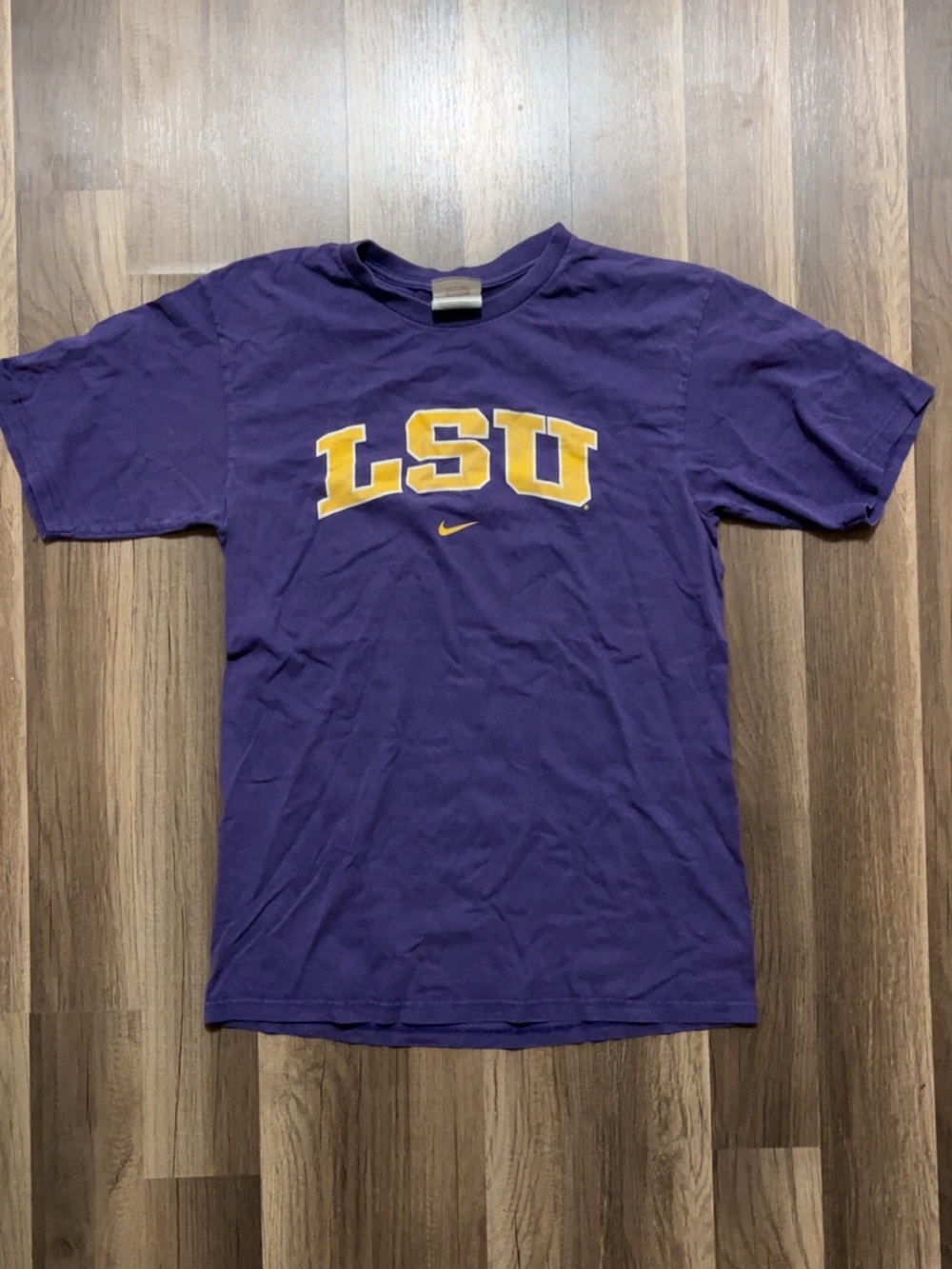 Vintage NIKE LOUISIANA STATE UNIVERSITY Men’s Small Purple Shirt